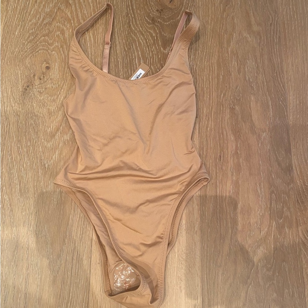 NWT SKIMS One-Piece Swimsuit XXS